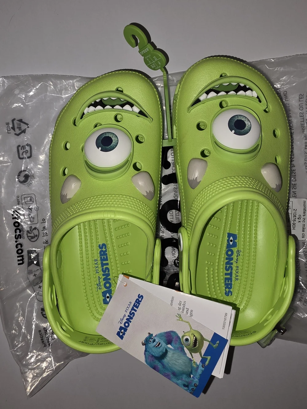 Crocs Monsters Inc Mike Wazowski Clogs Youth Big Kids Size J4 Disney Pixar NEW